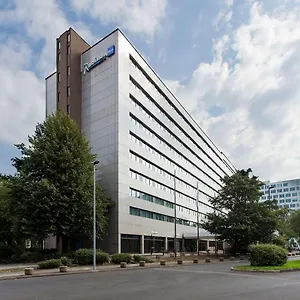 https://radisson-blu-scandinavia-hotel-dusseldorf.dusseldorf-hotel.net